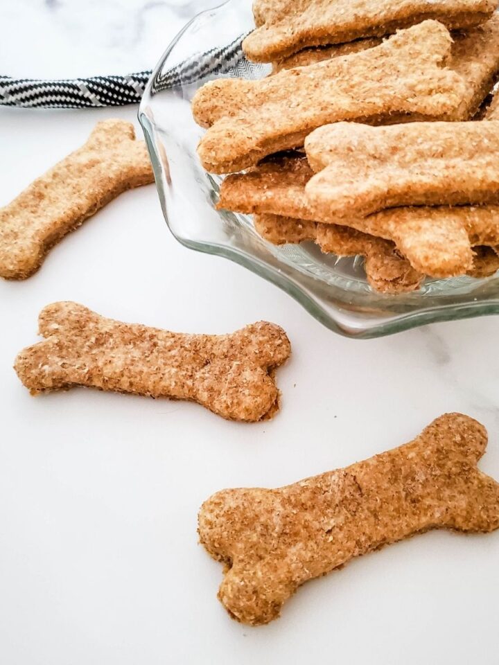 chicken dog biscuits